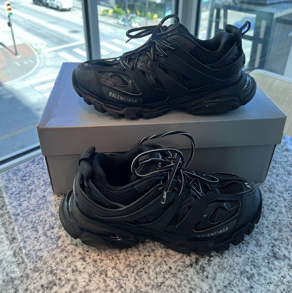 Balenciaga Track - Triple Black Size 10 US - Picture 1 of 4